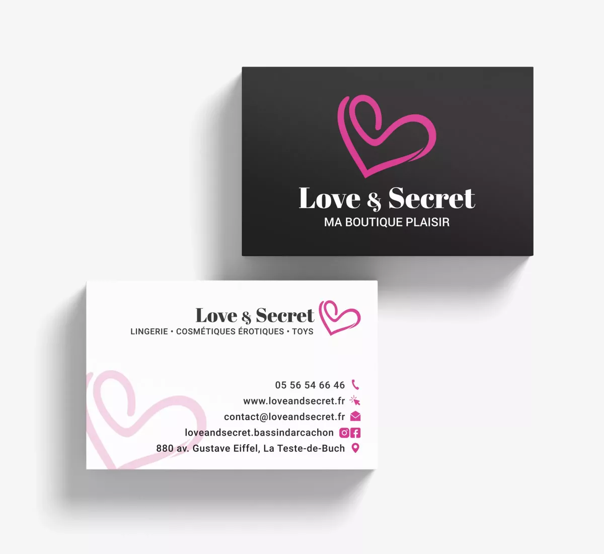 Cartes de visite Love & Secret créées par un graphiste freelance à Paris spécialisé en design graphique et supports print en France