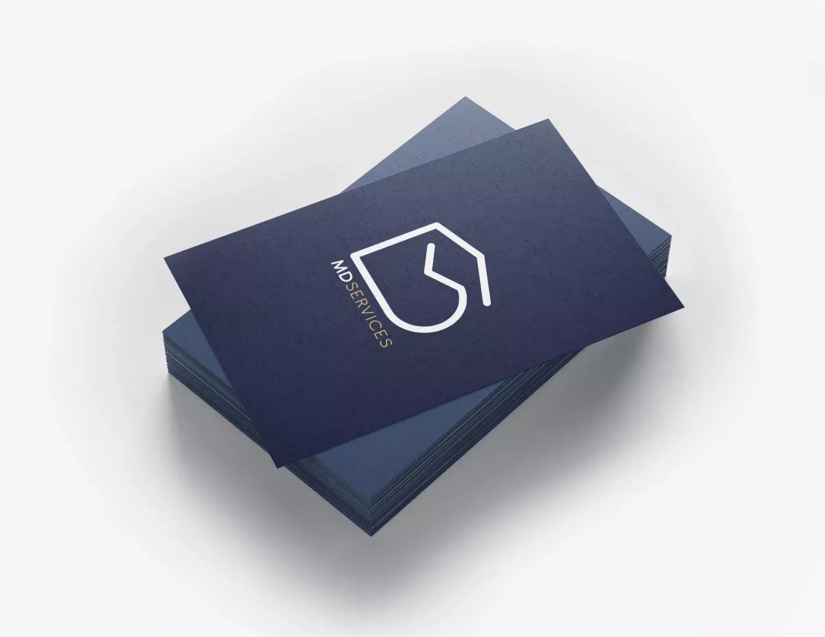 Carte de visite professionnelle pour entreprise de rénovation créée par un graphiste freelance à Paris et en Île-de-France