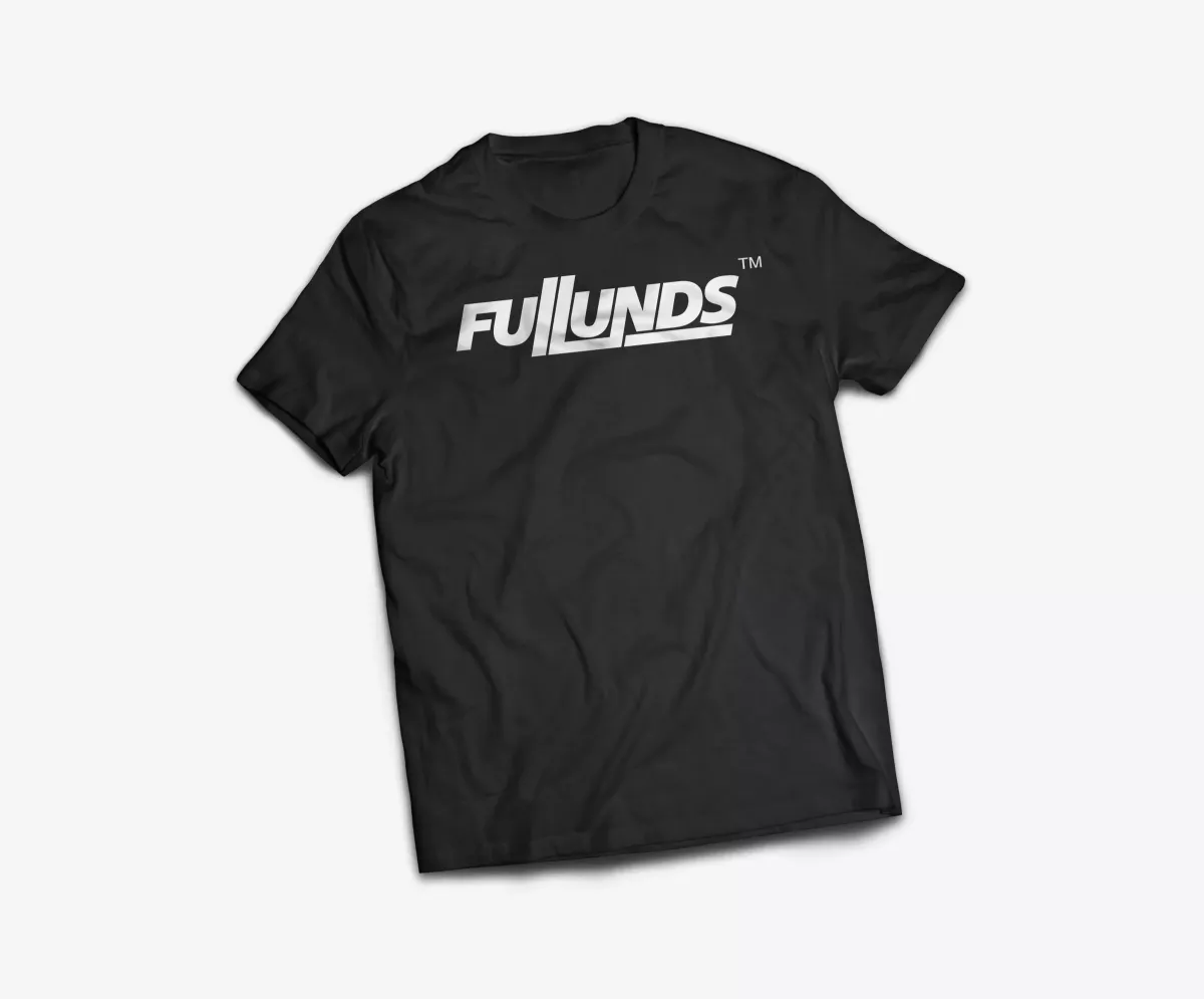 Mockup textile FullUNDS réalisé par un graphiste freelance à Paris spécialisé en identité visuelle et branding streetwear en France