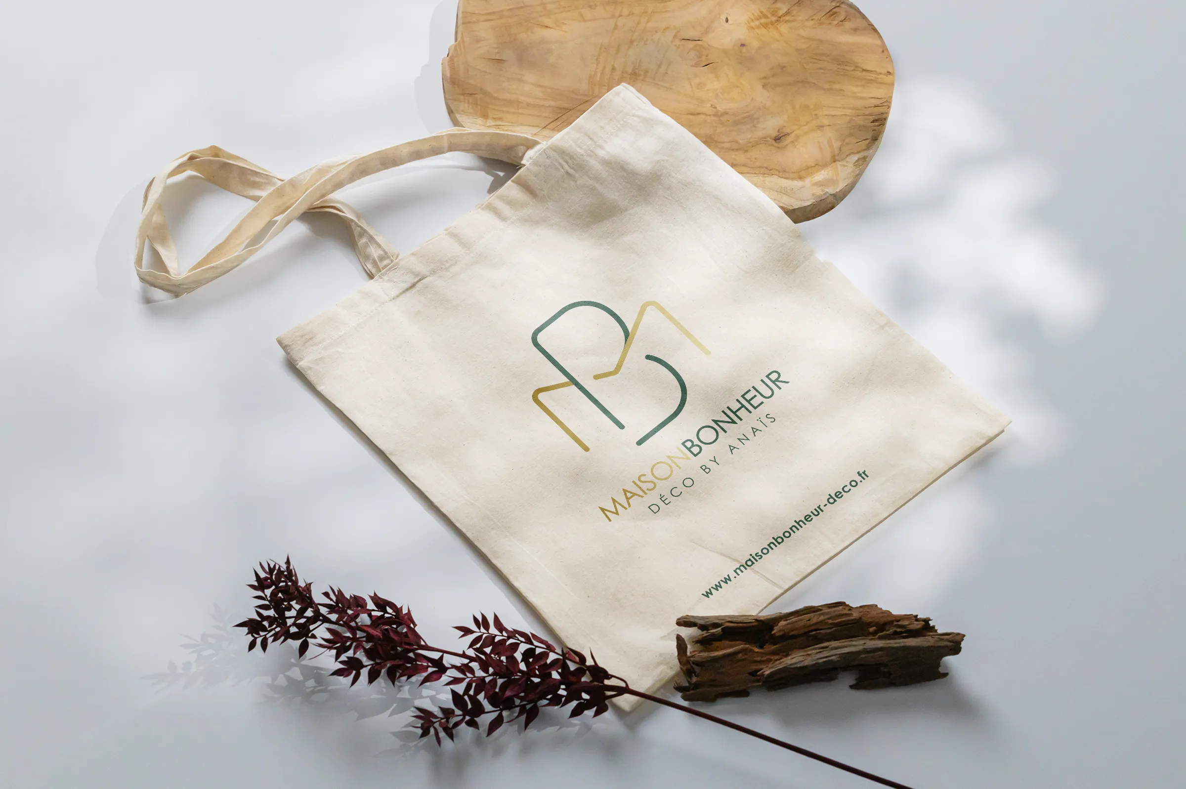 Logo décoratrice intérieur sur tote bag Maison Bonheur Anaïs Paris graphiste freelance Ile-de-France France