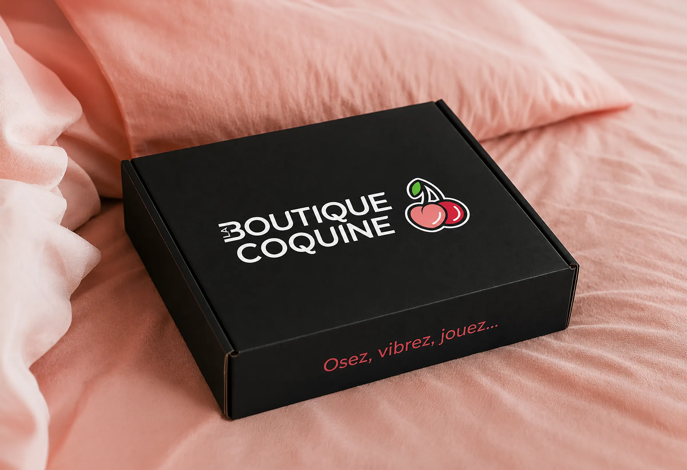 Création de packaging personnalisé réalisée par un graphiste freelance à Paris spécialisé en identité visuelle et branding en France