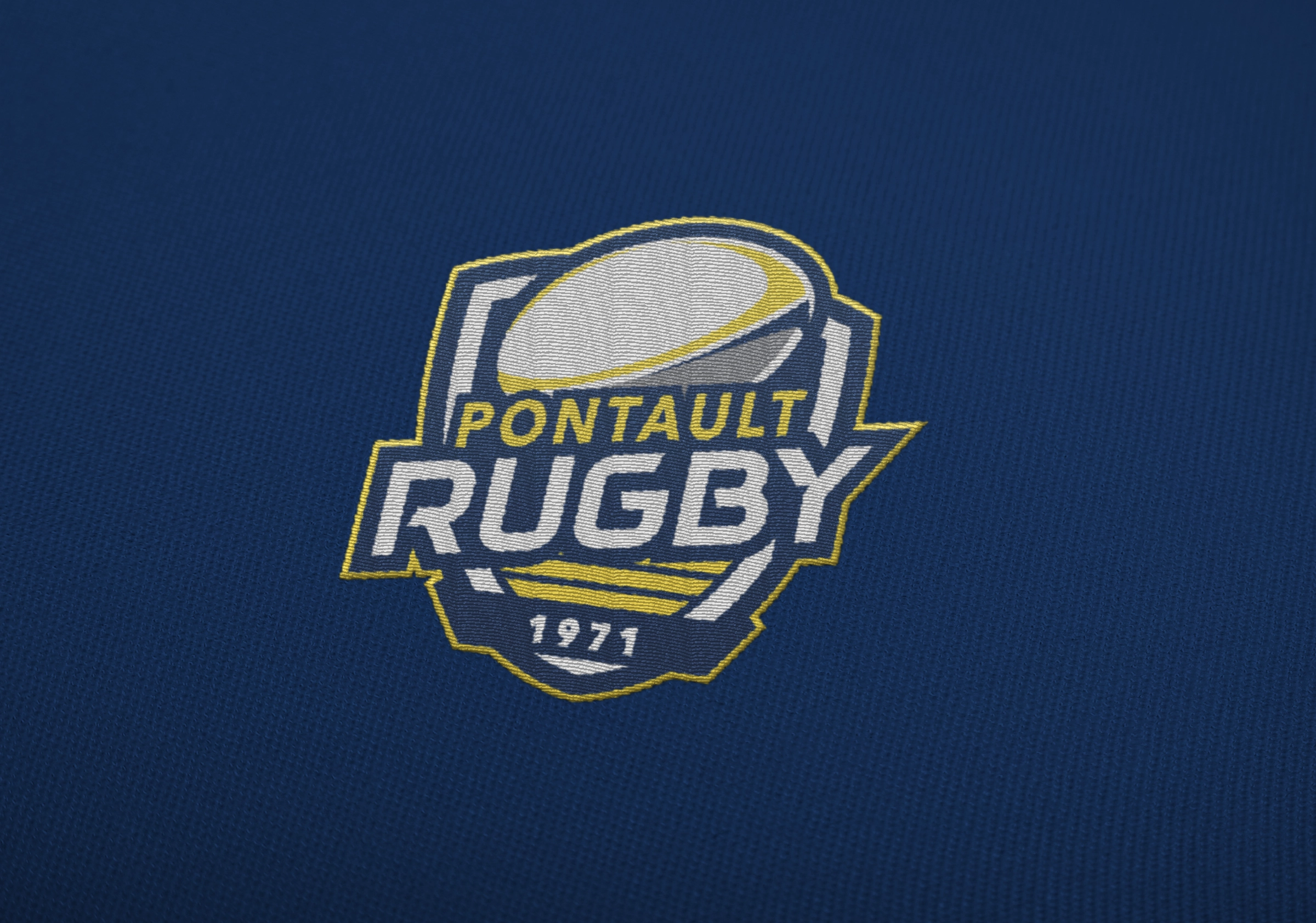 Propositions de logos sportifs avec symboles et emblèmes pour le Rugby Club de Pontault-Combault réalisées par un graphiste freelance en Seine-et-Marne