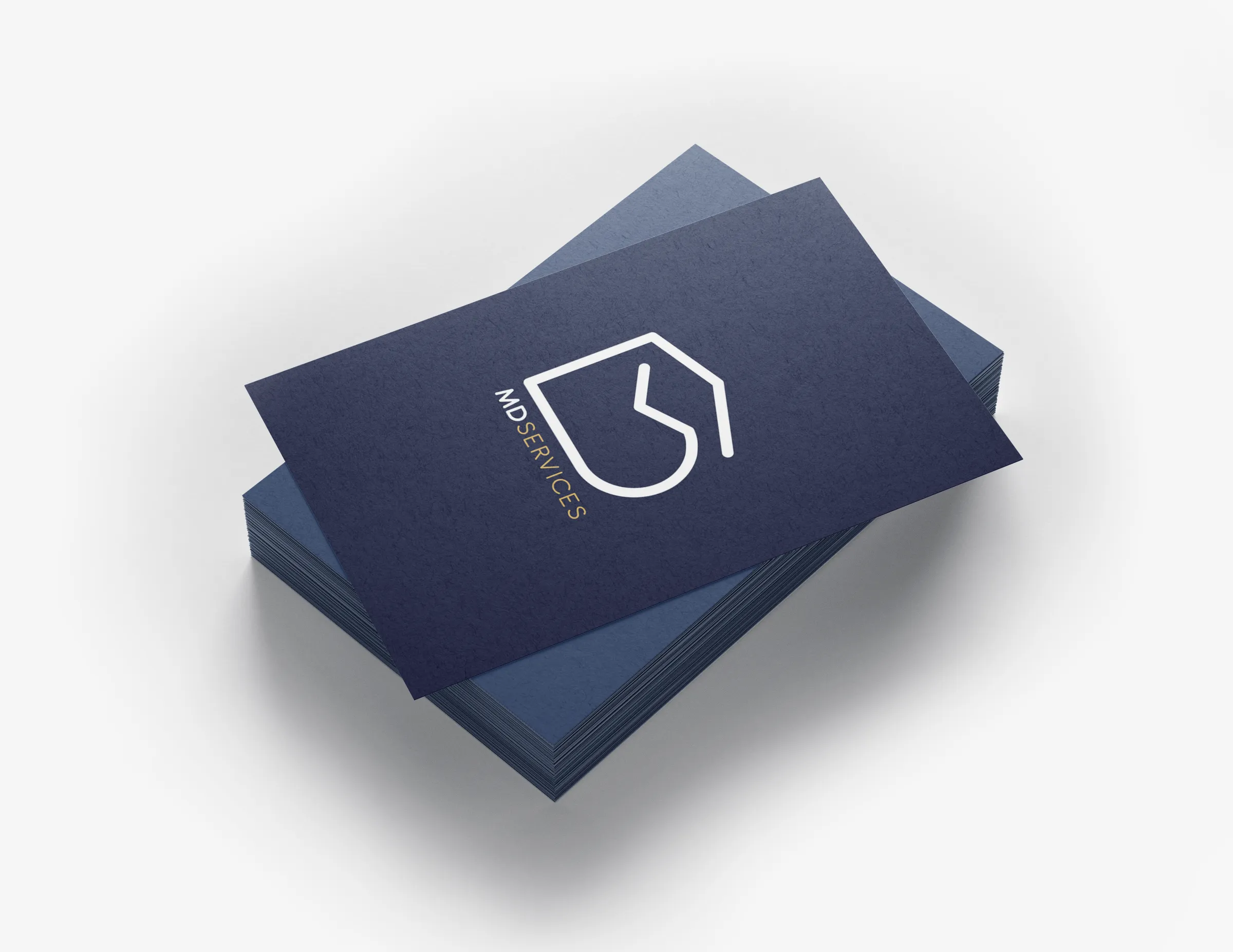 Carte de visite professionnelle pour entreprise de rénovation créée par un graphiste freelance à Paris et en Île-de-France